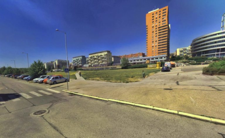 Multifunkční centrum na Slunečním náměstí? Napsali jsme panu starostovi…